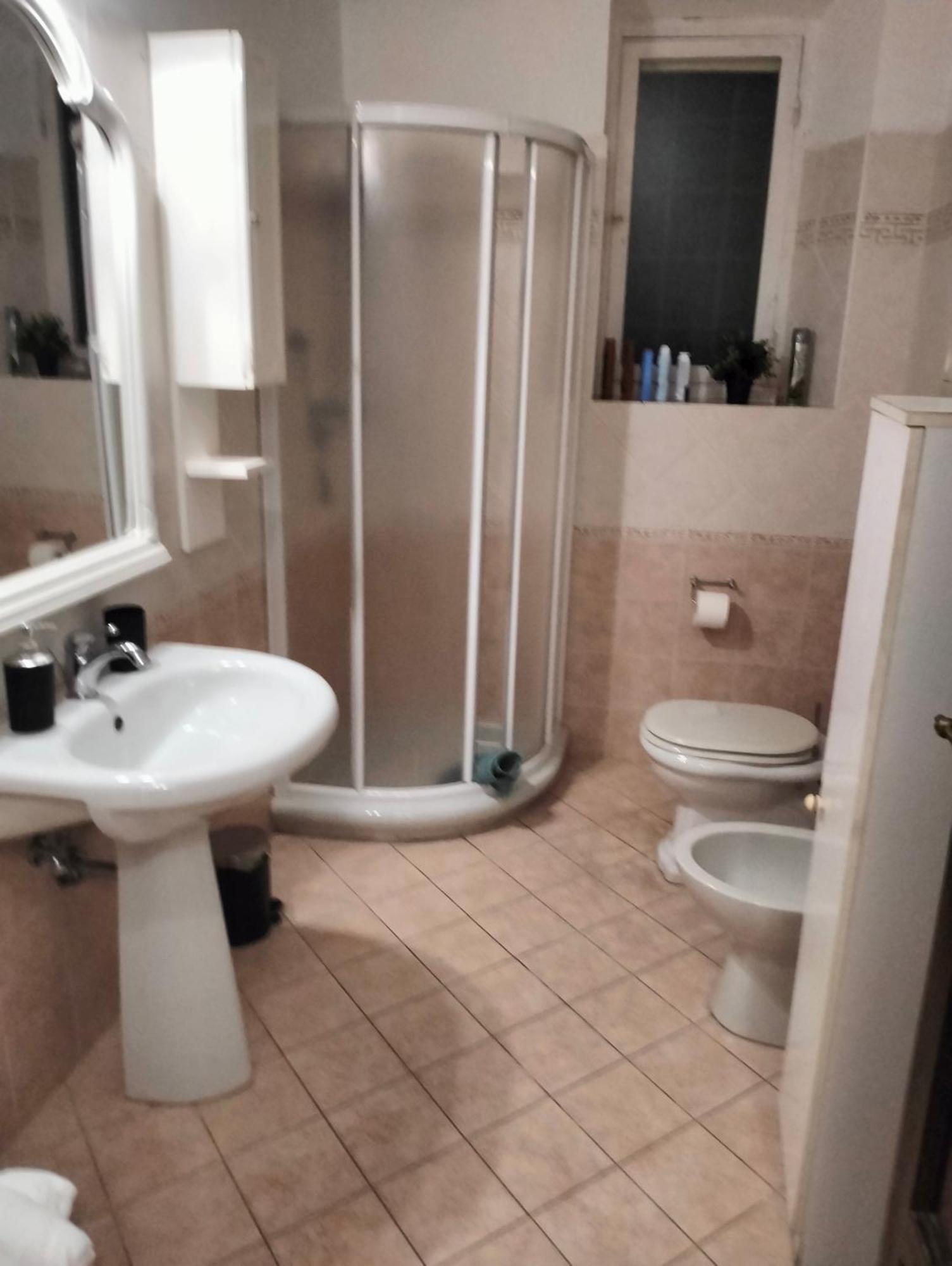 Palace Comfort Inn Pisa Eksteriør billede